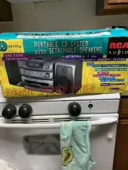 New Unused RCA Portable Boom Box Model RP-7954 Am/ Fm Radio Tape/CD player