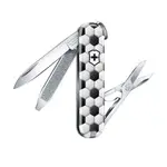 【VICTORINOX】0.6223.L2007【足球/7功能/58MM】限量七用瑞士刀 WORLD OF SOCCER