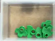 LEGO Parts - Bright Green Plant Plate, Round 1 x 1 3 Leaves - No 32607 - QTY 5