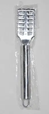 New Stainless Steel Sawtooth Fish Scaler Scraper Kitchen Tool 7.5" Long