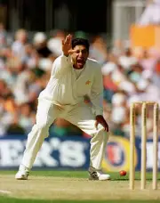 Wasim Akram Pakistan Old Player Cricket Photo 8