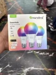 Nanoleaf Essentials Matter Smart Bulb, A19 / E26 (3-Pack) New never opened