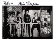 MIMI ROGERS HAND SIGNED 8x10 PHOTO+COA GREAT AUSTIN POWERS POSE TO BOB