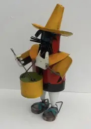 METAL ART MARIACHI SCULPTURE 21" TALL YARD ART MUSICIAN W/ DRUM