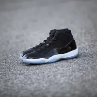 在飛比找蝦皮購物優惠-Air Jordan 11「Space Jam」怪物奇兵