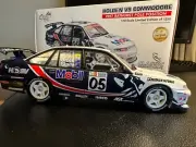 1997 Bathurst Pole Pos Holden VS Commodore #05 Brock / Skaife 1:18 Classic