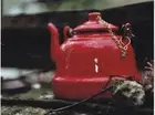 *Postcard-"The Red Teapot/Kettle"" Classic... /Picture/ (B324)