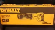 DeWALT - DWE305 - 12 Amp Keyless Blade VS 0-2900 Corded Reciprocating Saw - NEW