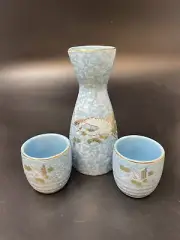GORGEOUS VINTAGE CRANE Japanese Sake 3 Piece Set Sky Blue Gold Trim Antique