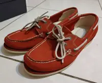 在飛比找Yahoo!奇摩拍賣優惠-Timberland紅色休閒鞋