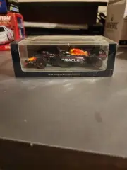 Red Bull F1 RB18 #1 Max Verstappen Japan GP 2022 World Champion 1:43 Spark S8551
