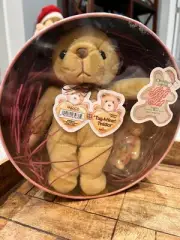 Cherished Teddies~NEW/SEALED~Christmas Gift Set~Plush Teddy & Helper Cookie Tin
