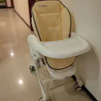 在飛比找蝦皮購物優惠-Combi 嬰兒餐搖椅