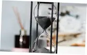 Large Hourglass Timer 60 Minute, Decorative Black Frame 60 Min Black Sand