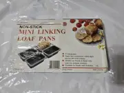 VINTAGE Mini Linking Loaf Pans Non-Stick Bake Easy NEW
