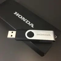 在飛比找蝦皮購物優惠-[汽車原廠精品] Honda本田USB隨身碟 8G 特價出售