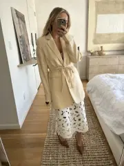 The Lace Brand Beige Linen Blazer Size Small
