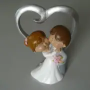 Cake Figurines Wedding Decoration Topper Bride and Groom with Heart 12cm