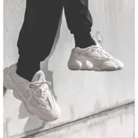 在飛比找蝦皮購物優惠-現貨-ADIDAS YEEZY 500 DB2908 BLU