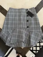Portmans Black & White Check Flip Skirt -Size 10 - BNWT
