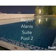 Reylin Alanis Suite // Free Wifi & Netflix // Airport Shuttle Service