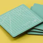 手賬剪紙製作工具 迷你墊板 8×8迷你切割墊板 單面刻度3層黑芯薄荷綠 切割版 雕刻版 3MM