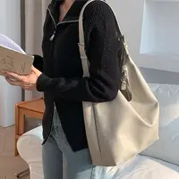 在飛比找momo購物網優惠-【MoonDy】包包 托特包 水桶包 軟皮包包 韓國包包 日