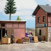 Pallets (12) OO/HO Gauge Busch 1810