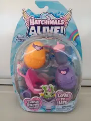HATCHIMALS Alive, Hatch N Stroll Playset with Pushchair Toy and 2 Mini Figures