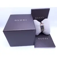 在飛比找蝦皮購物優惠-正品GUCCI 古馳黑刻花經典石英女錶,附原裝錶盒及單