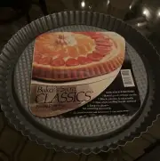 Baker’s Secret Classics Fancy Flan Pan 9” X 7/8”