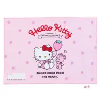 在飛比找Yahoo!奇摩拍賣優惠-鑫本舖Hello Kitty 日製餐巾手帕 餐巾 餐具止滑墊