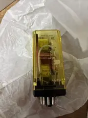 IDEC RR2KP-UAC120 / RR2KPUAC120 (NEW IN BOX)