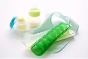 Qubies Ice Cube Tray, Green