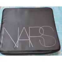 在飛比找蝦皮購物優惠-〖NARS〗軟殼化妝箱 軟皮 可放刷具 2023年會員禮