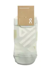ON Performance Stretch-jersey Trainer Socks - Cream - XS (UK6 / XS) XS (UK6 / XS)