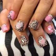 Leopard Print Press on Nails Short Square Fake Nails Heart Animal Print