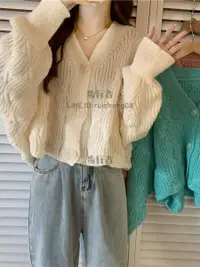 在飛比找樂天市場購物網優惠-復古日系慵懶風毛衣女秋季設計感寬鬆小個子短款針織開衫外套【步