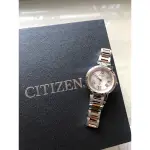 專櫃正品9成新！星辰 CITIZEN 光動能電波手錶（田馥甄廣告款）EC1114-51W 玫瑰金X銀