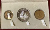 在飛比找Yahoo!奇摩拍賣優惠-AX645 兔年套幣2011年 100年 辛卯兔生肖紀念幣 