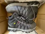 REEBOK TRAILGRIP WORK BOOT Men's Athletic Mid-Cut Internal Met Guard Alloy Toe