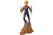 Captain Marvel Binary Gallery PVC Diorama