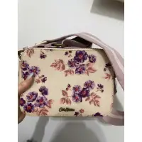 在飛比找蝦皮購物優惠-英國Cath Kidston碎花側背包(正品)