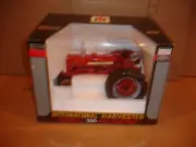 1/16 farmall 350 gas toy tractor