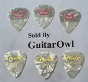 FENDER MEDIUM GUITAR PICKS WHITE MOTO AND NEW 351 Dotted celluloid