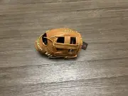 New Wilson A2000 EL3 11.75” Single Post Web Tan