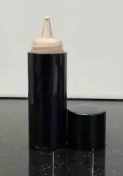 Surratt Dew Drop Foundation #1.5 Very Fair / Beige 0.64oz /19ml as pictured