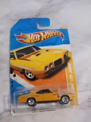 1970 Pontiac GTO JUDGE 1/64 Hot Wheels NEW MODELS 2011 car in YELLOW