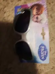 Disney Frozen Elsa Kids Sunglasses 100% UVA/UVB Protection - Brand New with Tags