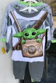 4 pc Star Wars Baby Boys 12 mo Green Gray Yoda Pajama Set Long Sleeve/Pants 010